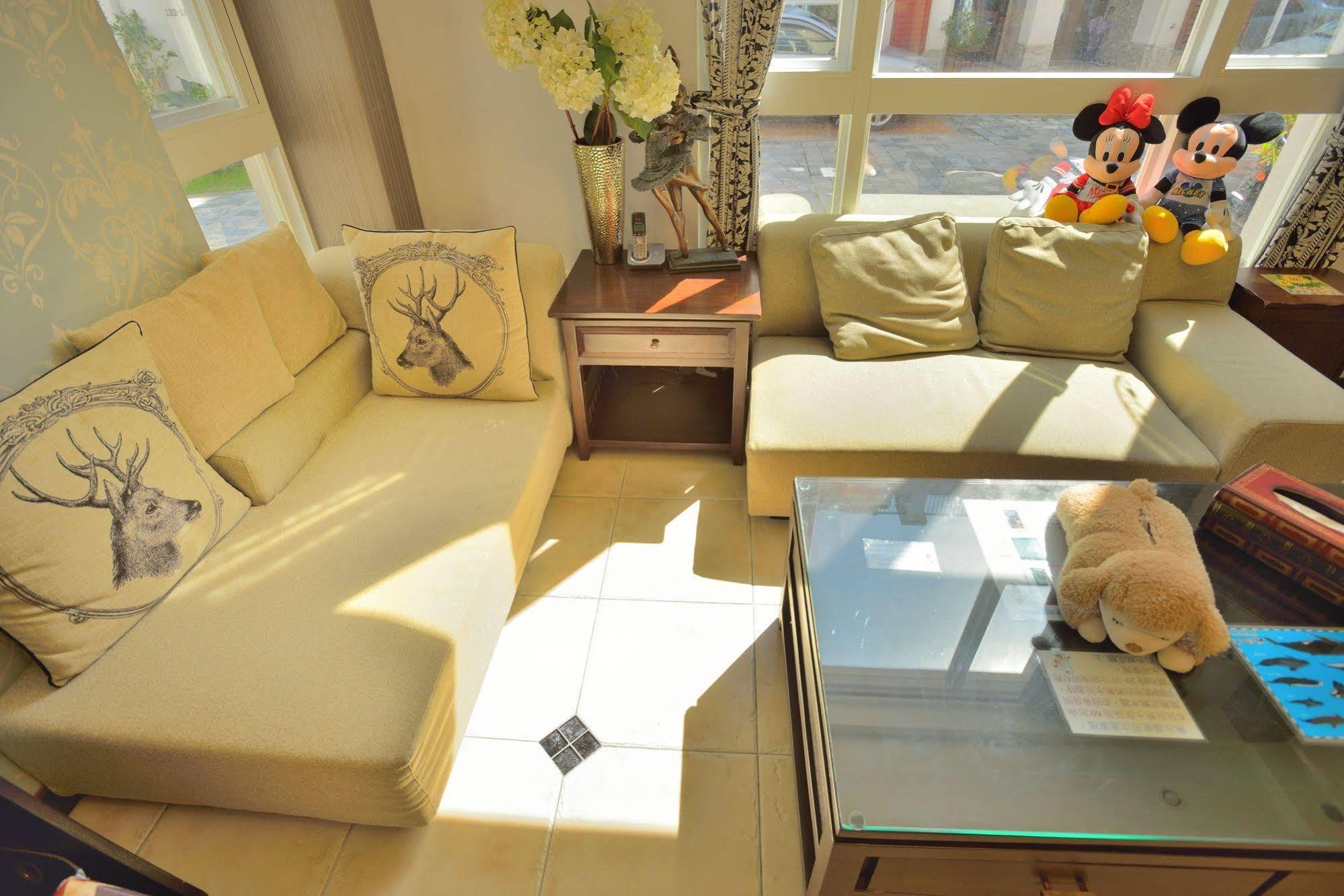 White Cotton Candy Homestay Hualien Exterior foto